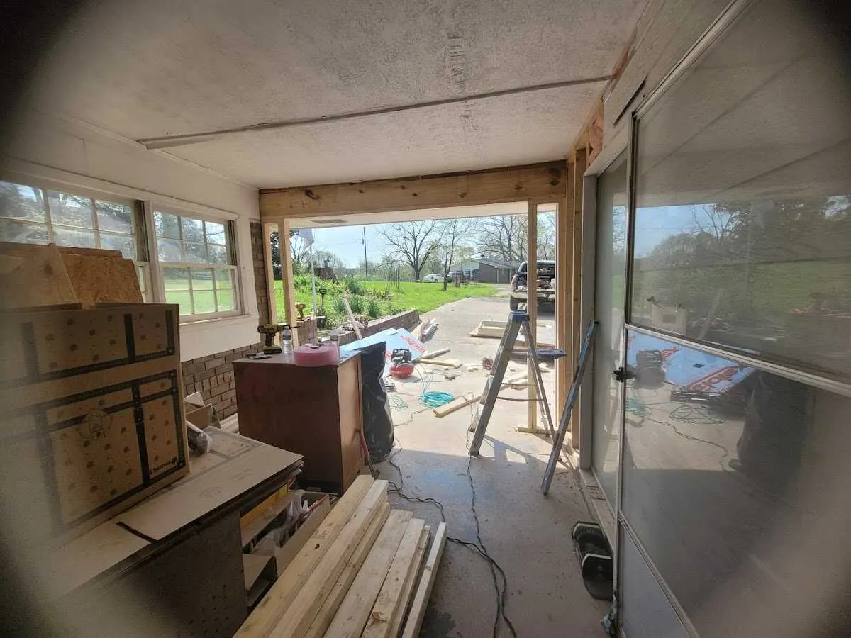 Air movers and dehumidifier for Water Mitigation Services in Knik-Fairview